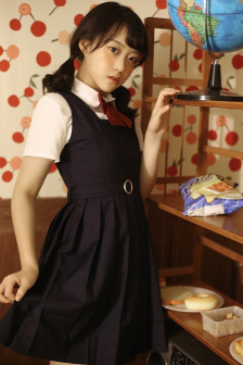 年轻女老板做愛